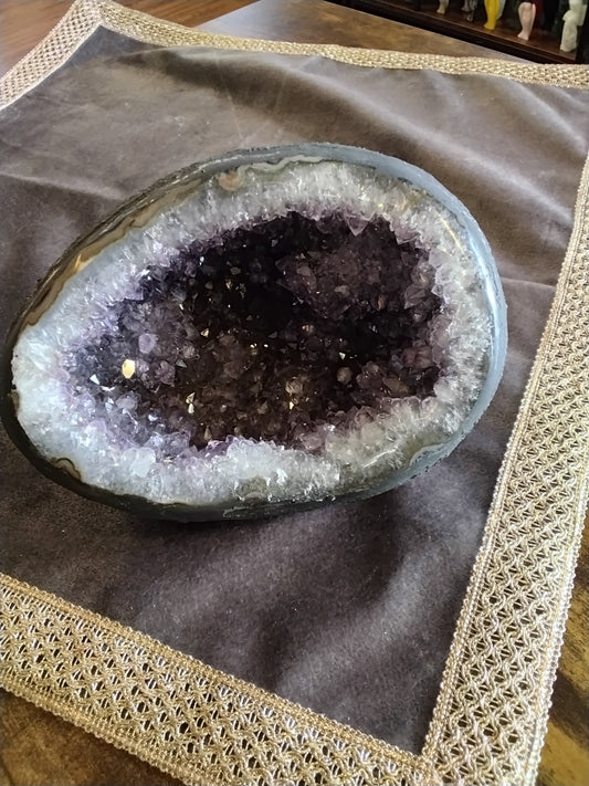 Amethyst 1.8 Kg