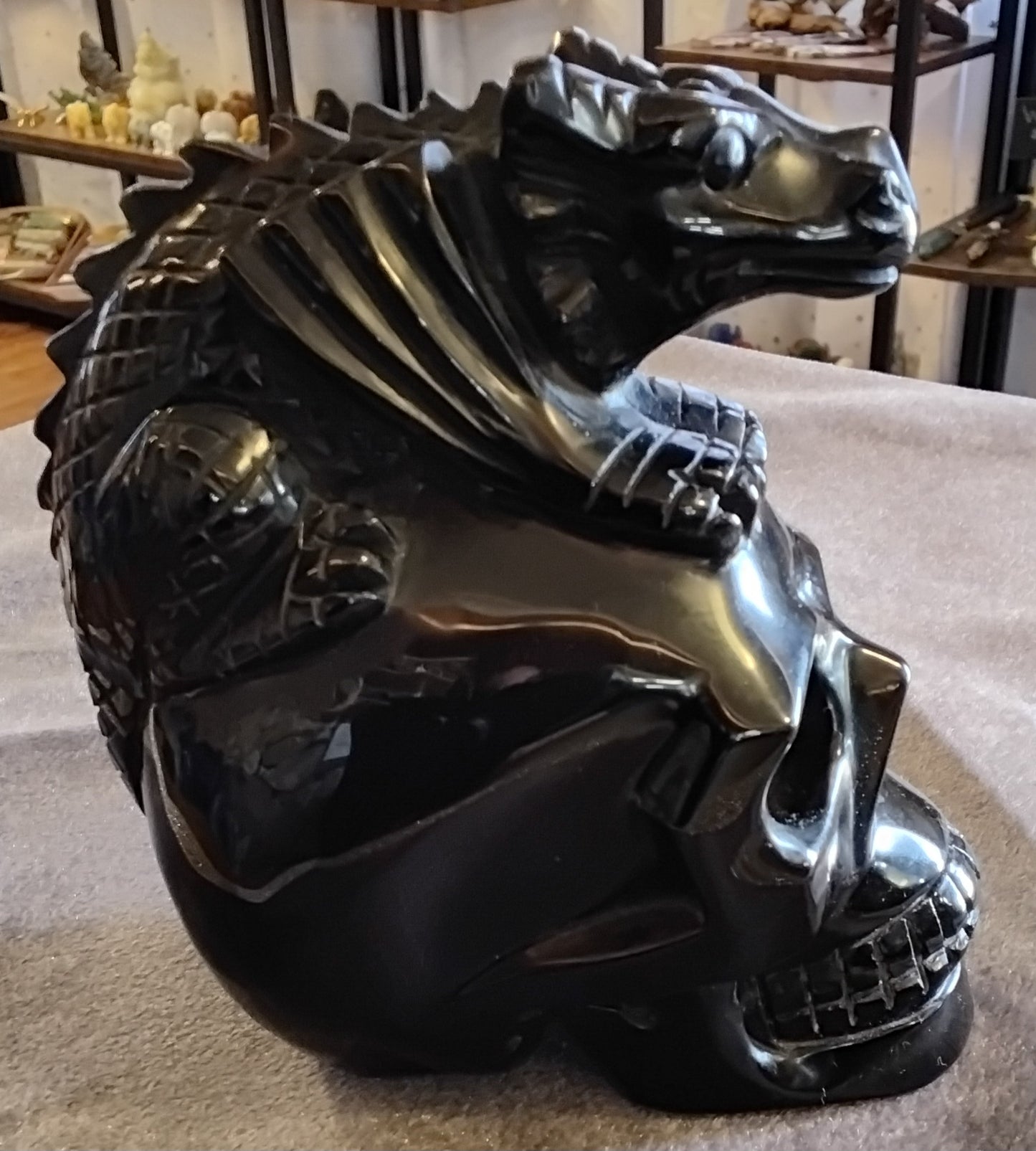 Obsidian Dragon Skull